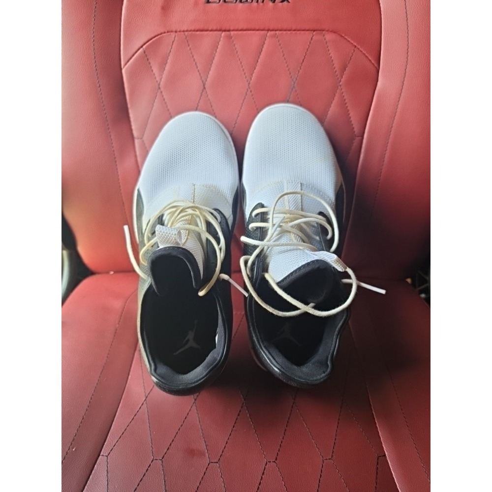 Nike Air Jordan Eclipse Holiday Sneakers Size 9
